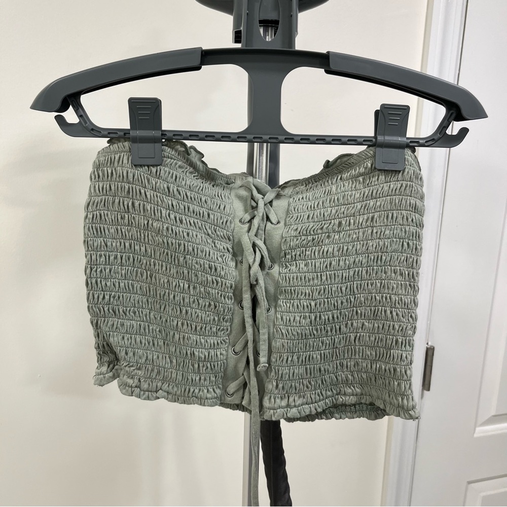 Strapless Cropped Tube Top